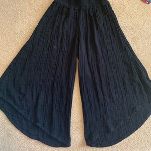 Flowy black cotton pants